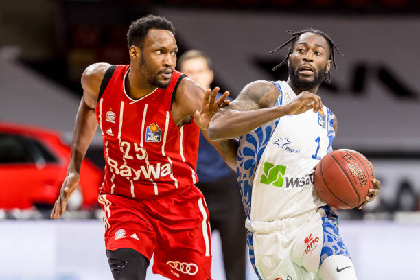 如今却在斯 如今却在斯