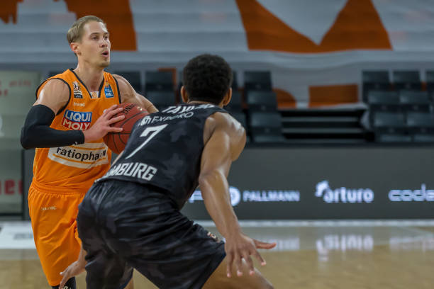 刘国梁默默 刘国梁默默