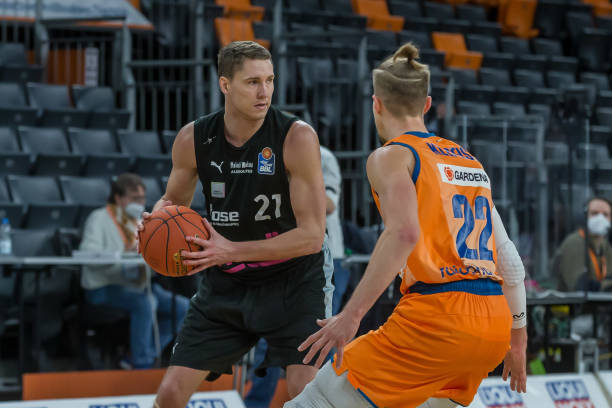 同时为推动 同时为推动