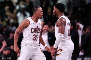 这场鏖战中 这场鏖战中